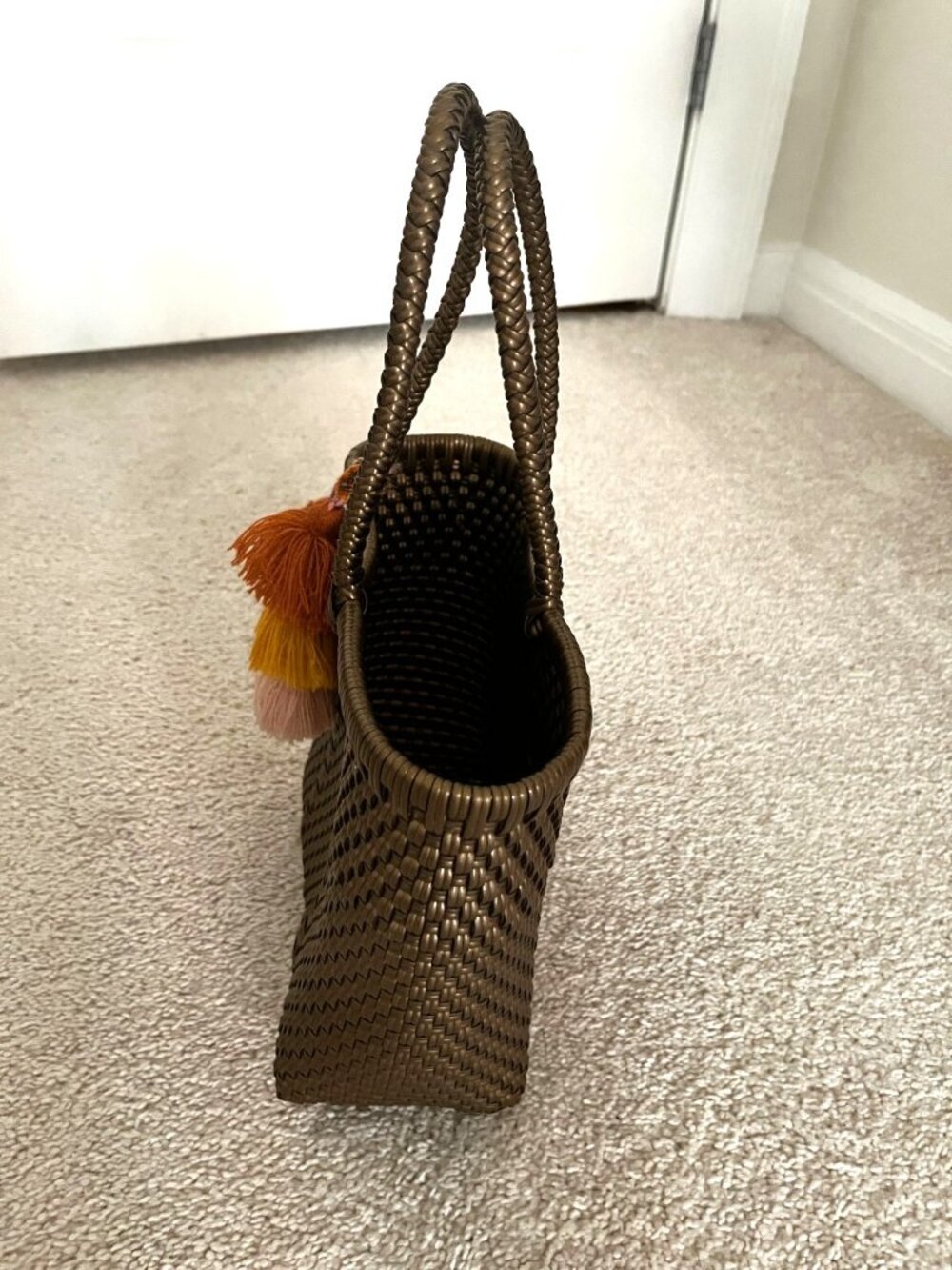 Squeeze De Citron Bronze Woven Mini Top Handle Tote - Picture 2 of 8